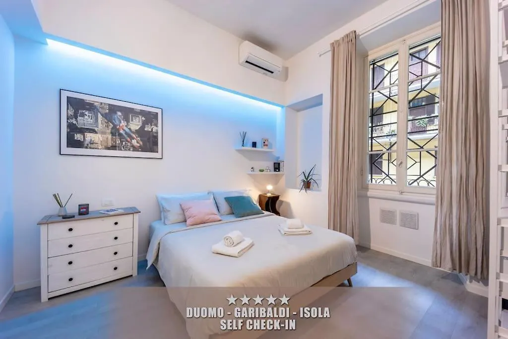 Duomo-Garibaldi-Isola Self Check-In & Free Parking Apartment Milan
