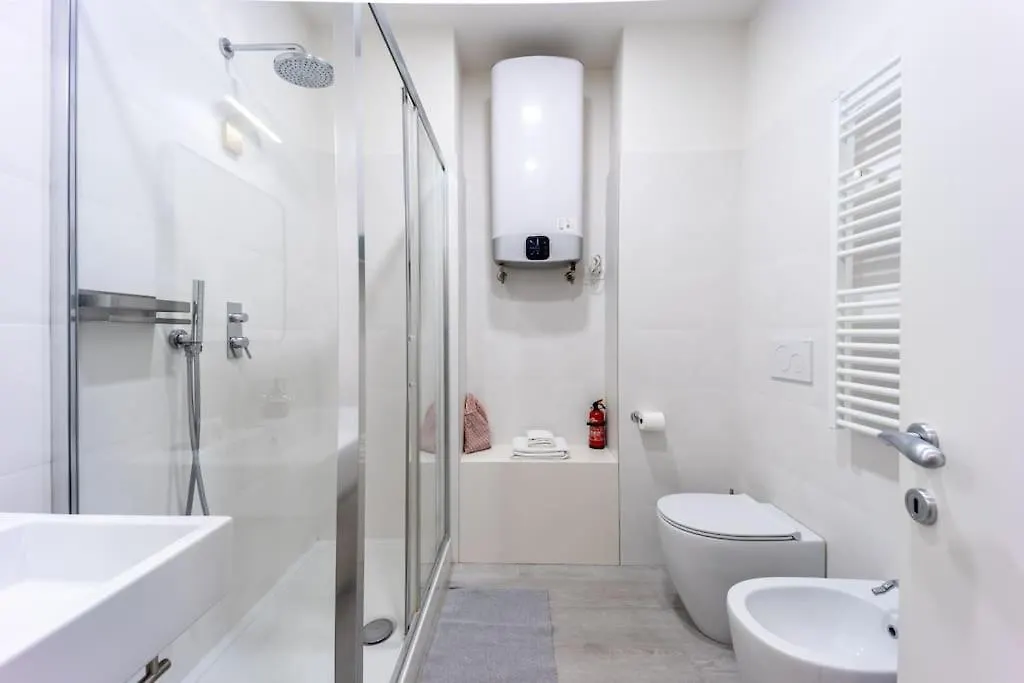 Duomo-Garibaldi-Isola Self Check-In & Free Parking Apartment Milan Italy